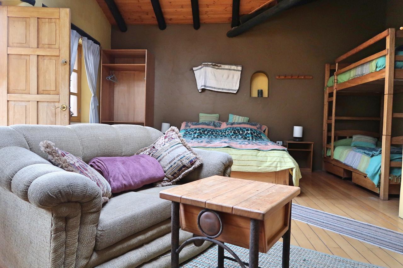The Lazy Dog Inn A Mountain Lodge هواراس المظهر الخارجي الصورة