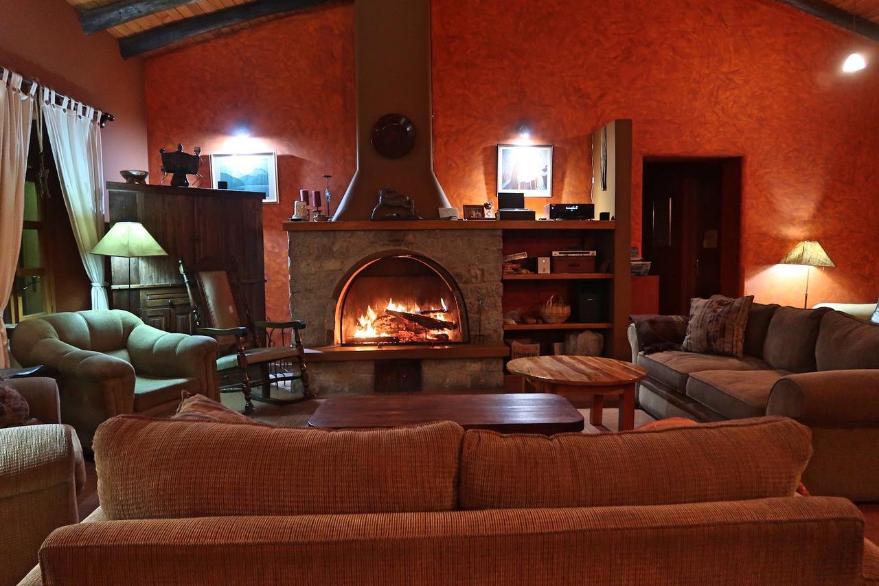The Lazy Dog Inn A Mountain Lodge هواراس المظهر الخارجي الصورة